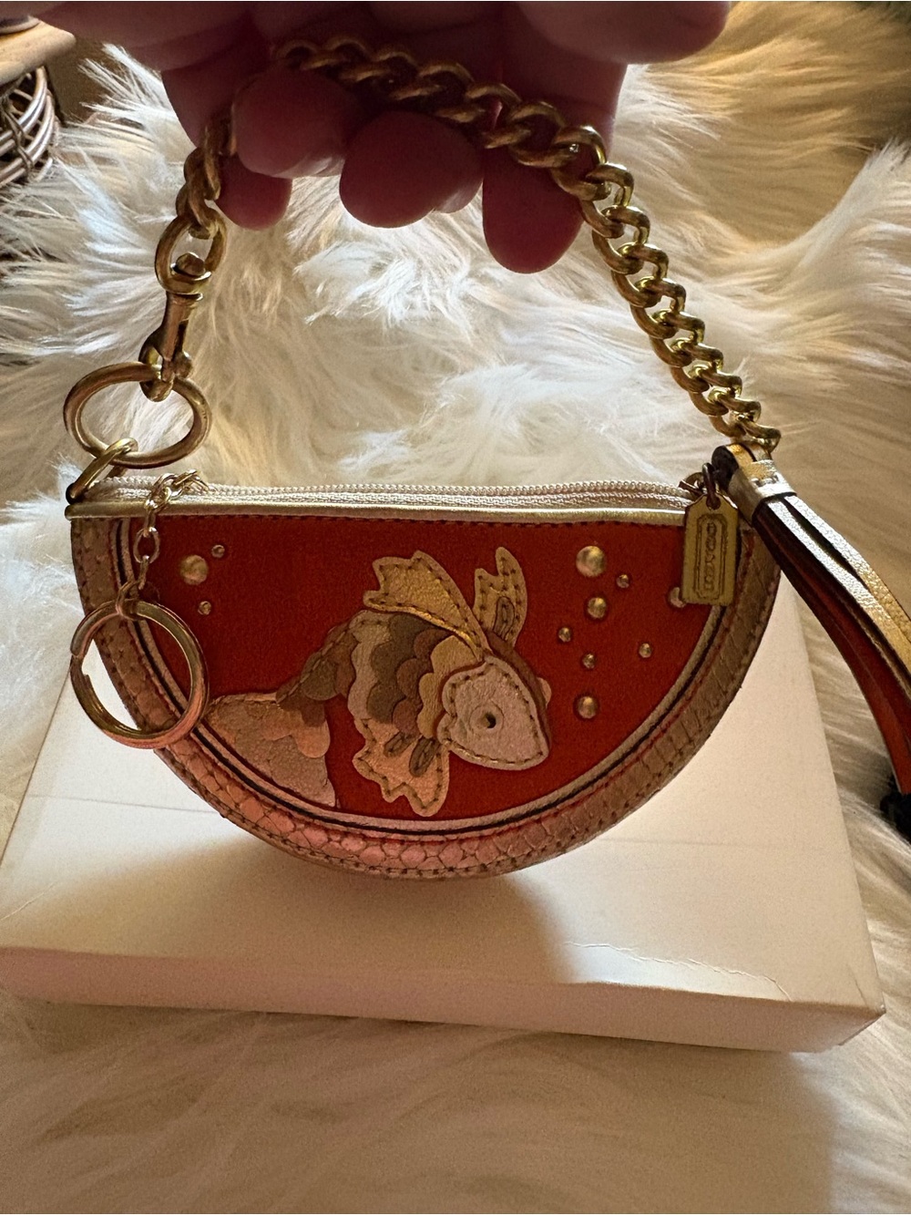 RARE COACH VINTAGE KOI FISH MULTICOLOR GOLD ORANGE LEATHER BRASS CHAIN WRISTLET - Picture 2 of 15